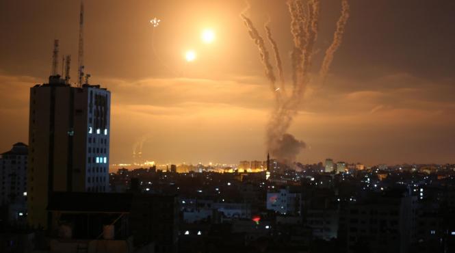 israelul 200 tinte hamas noaptea luni spre marti