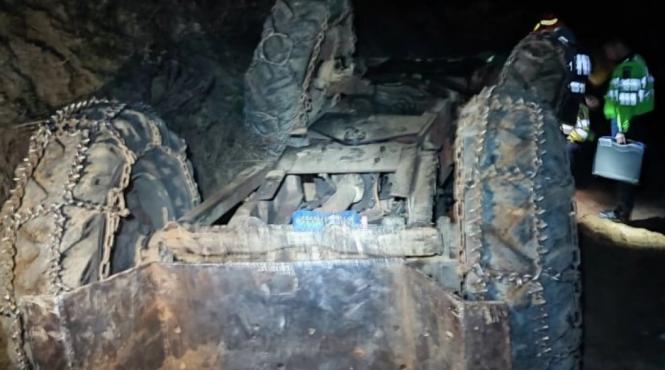 accident feroviar barbat beat fara permis lovit tren utilaj tractat microbuz