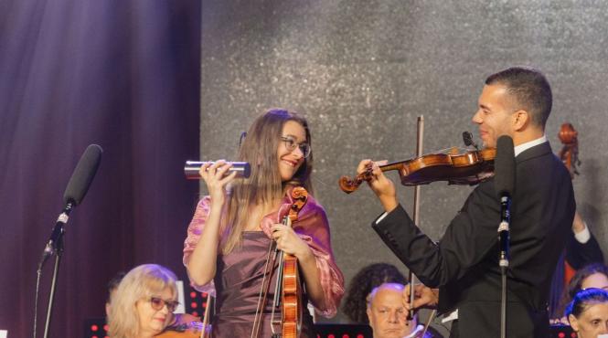 orchestra operei vox decorata de primul ministru in malaezia revine in tara pentru regalul vienez