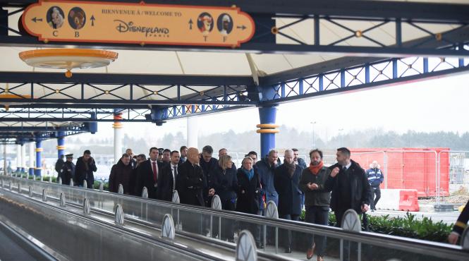 tren parlament european strasbourg disneyland paris