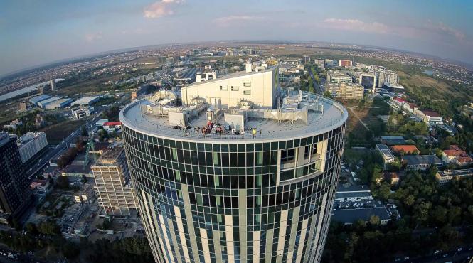 skytower building concurs alergare scari