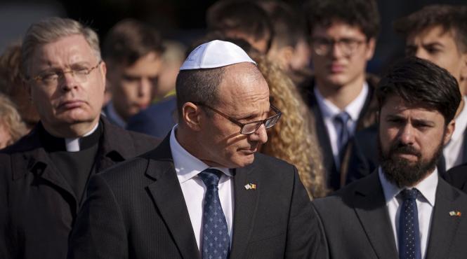 ambasadorul israelului senat sotia romanului rapit de hamas