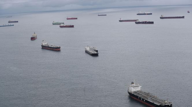 seceta fara precedent circulatia navelor canalul panama