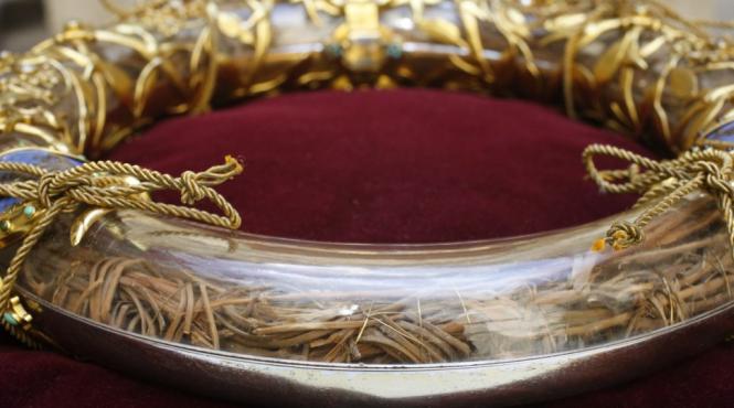 unde este coroana spini isus hristos salvata incendiu