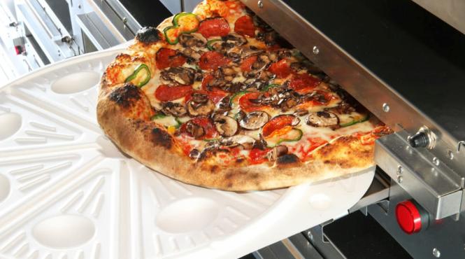 belgian primeste zilnic 14 cutii pizza 9 ani necomandate