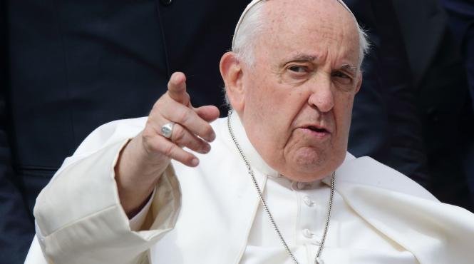 papa francisc episcop demitere