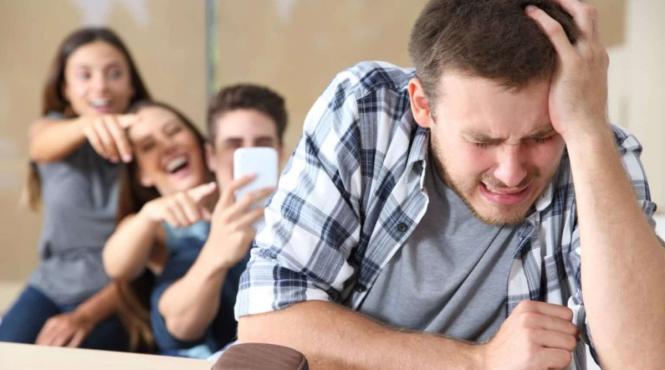 relatia toxica comunicare deficiente ras rusine