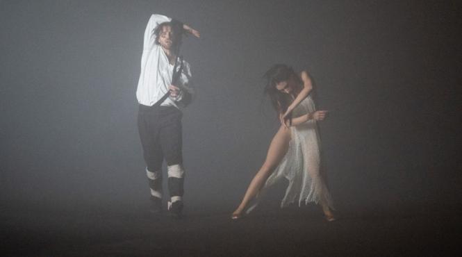 byron lanseaza in infern un videoclip epic de 10 minute despre relatia distructiva pe care o avem cu noi insine