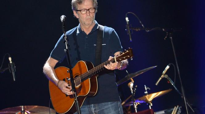 chitara eric clapton licitatie