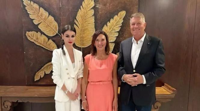 klaus iohannis petrecere privata lux hyatt zanzibar urmarire internationala condamnat delapidare