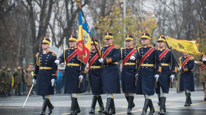 parada ziua nationala militari defileaza piata arcul triumf capitala