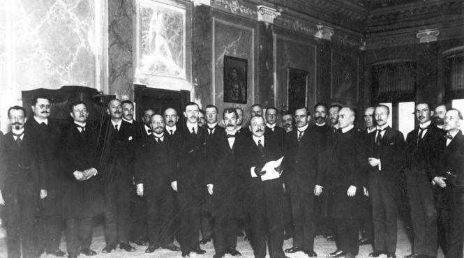 destin datorie miracol romania mare tara balcani