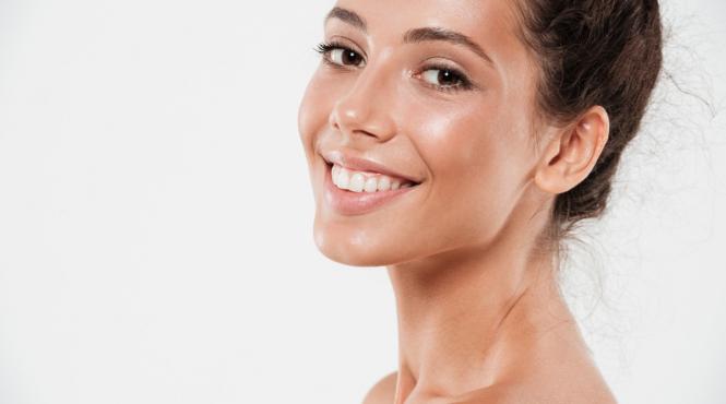 fii cu un pas mai aproape de zambetul mult visat cu aparatul dentar spark