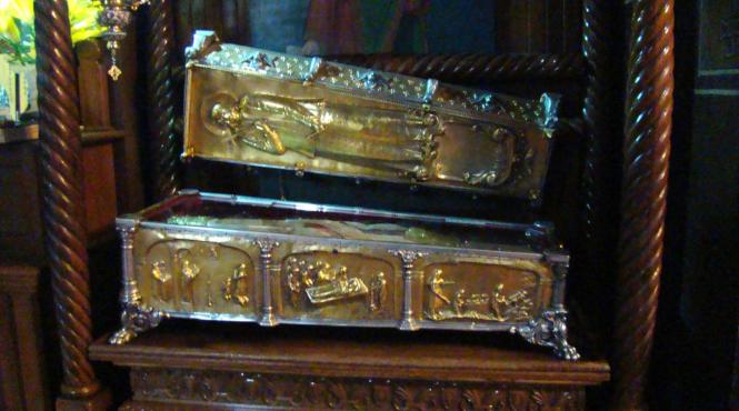 sfanta filoteia protectoare saraci ucisa tata