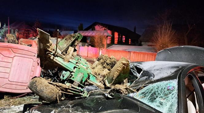 accident mortal tractor suceava arbore adolescenta spital