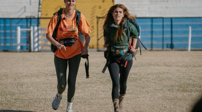 america express lider de audienta laura giurcanu si sanziana negru au luat imunitatea replici taioase la votul pentru ultima sansa ei au picat testul prieteniei