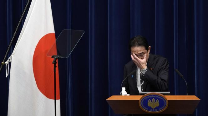 demisii lant guvernul japonez scandal financiar