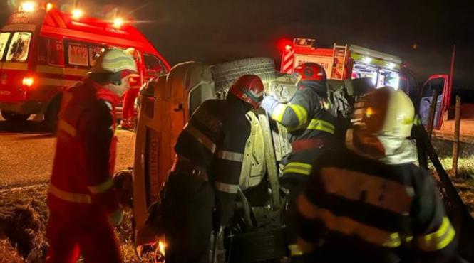 tanar 19 ani mort rasturnat masina suceava