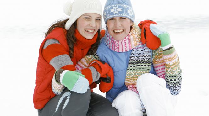 4 zodii femei alaturi prietenele bine greu