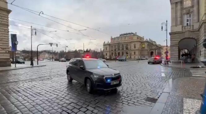 atac praga impuscaturi