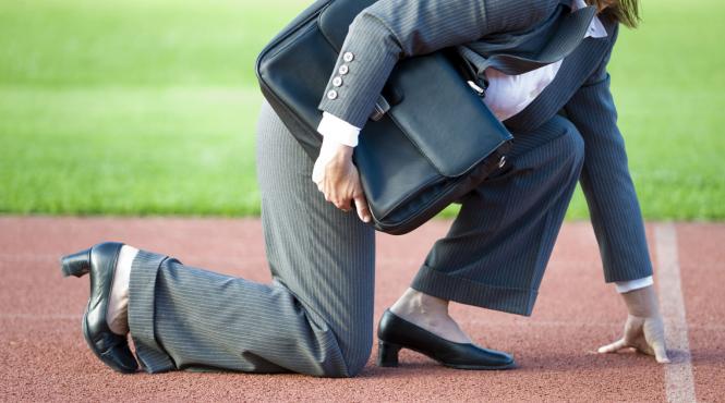 prime anuale in functie de numarul pasi facuti lunar angajati sanatate