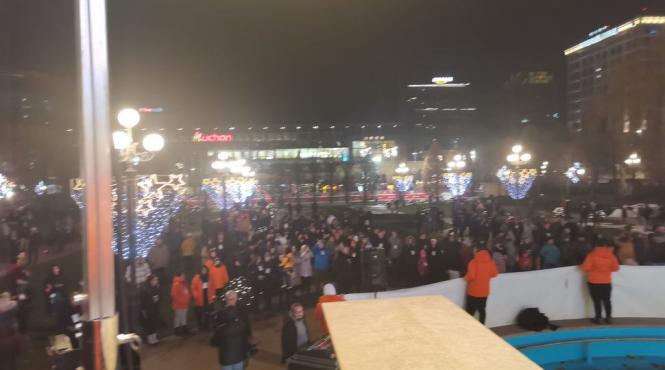 romania record mondial colindat iasi preot dan damaschin mii oameni