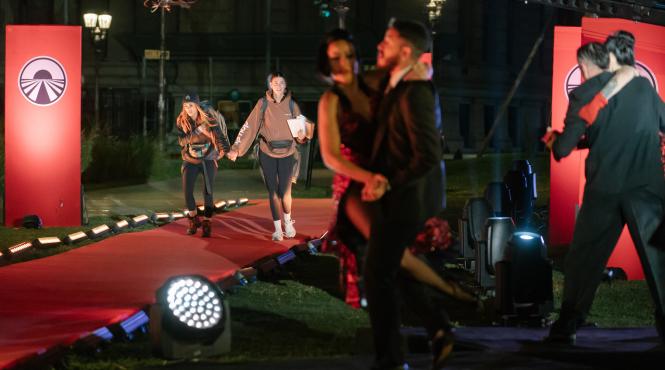 finala america express lider de audienta laura giurcanu si sanziana negru au castigat marele trofeu al sezonului 6