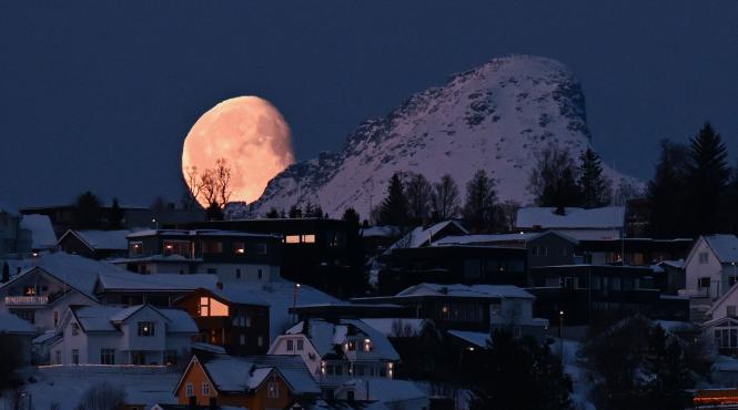 3 ritualuri luna noua magie 2024