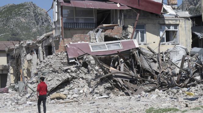 cutremur japonia 250 persoane disparute