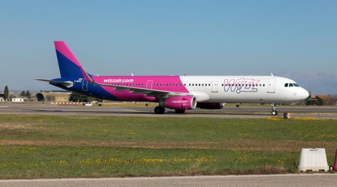 wizzair suspenda zeci curse aeriene lista zboruri oprite martie 2024