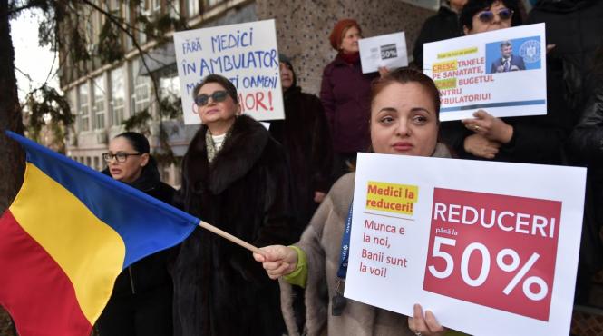 medici revolta contracte case asigurari sanatate tarife