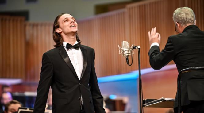 pentru prima oara in stagiunea de marti seara un contratenor alexandru costea