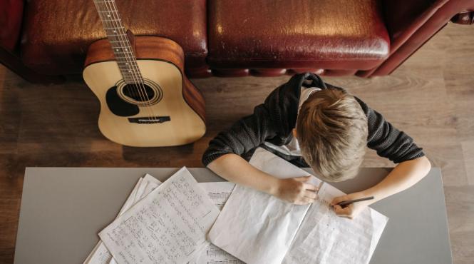 stangaci activitati cercetatori factori genetici mediu