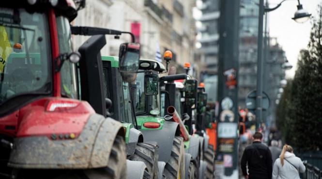 franta modificare legislatie ue fermieri protesteaza