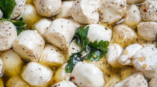 1000 ani mozzarella calugari capua san lorenzo lapte bivolita