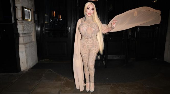 barbat transformat femeie papusa barbie jessica alves