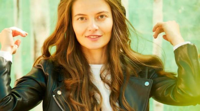 decor cazut peste spectatori teatru timisoara femeie ranita spital