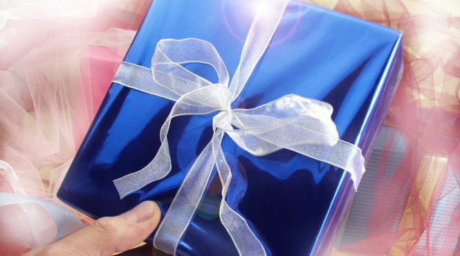 top 5 cadouri ziua indragostitilor 2024 bijuterii gadgeturi