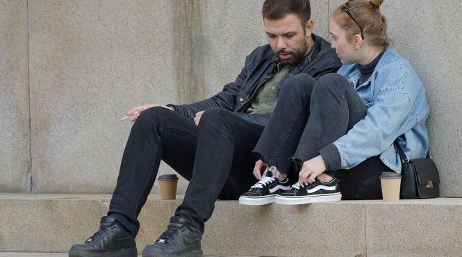 escrocherii romantice