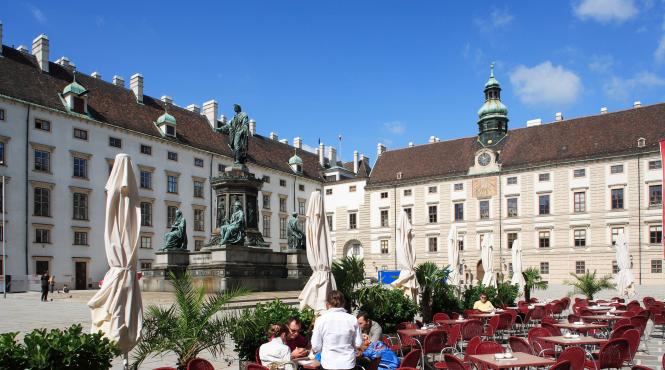 zeci mii romani muncitori austria