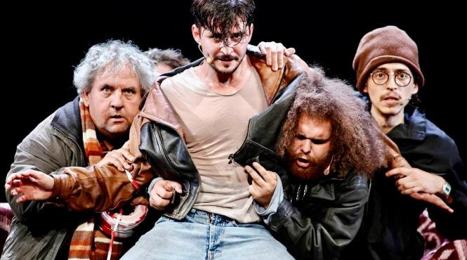 teatrul national din timisoara doua nominalizari la premiile uniter 2024