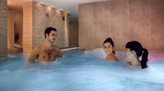 5 semne pregatit relatii poliamoroase relatii atasamente sexuale