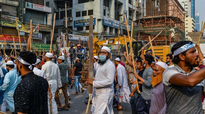 revolta india cuplu turisti straini atacat localnici