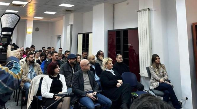 a fost lansat proiectul tinerii voluntari umanisti