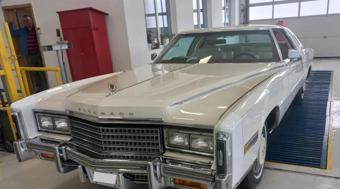 bijuterie cadillac eldorado biarritzmasina romania sufragerie roti