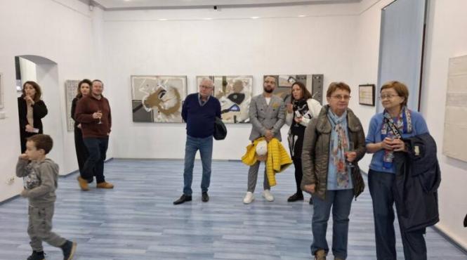 expozitii retrospective vasile tolan poetica tactilitatii si alchimia gestului