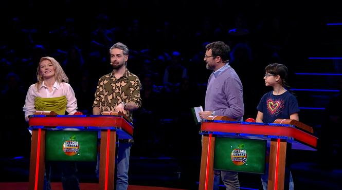 radu bucalae si sotia lui alexandra vin in platoul esti mai destept decat un copil de clasa a v a vineri de la ora 18 00 eu nu mai pot cu aceasta tensiune