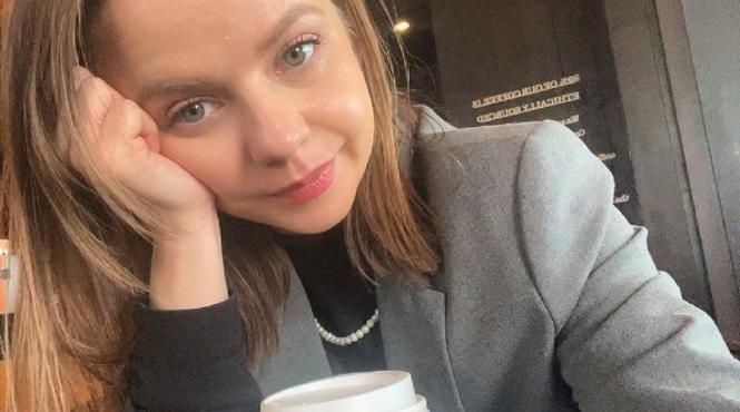 fetita zurli dezvaluiri parasit trupa