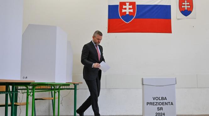 pellegrini korcok tur doi prezidentiale slovacia