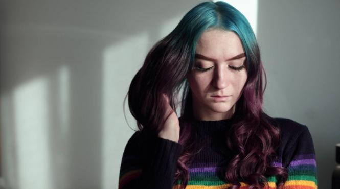 autoexprimarea capcana subjugarii si a standardelor nerealiste